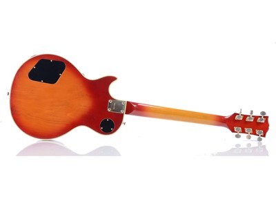 Lot 516 - Electric Guitar / Bass