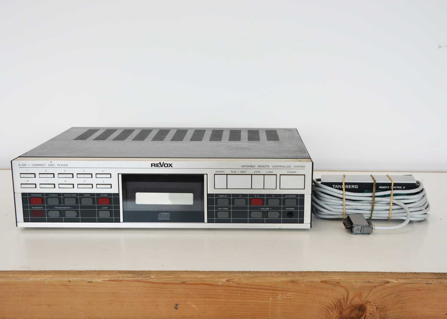 Lot 567 - Revox CD Player