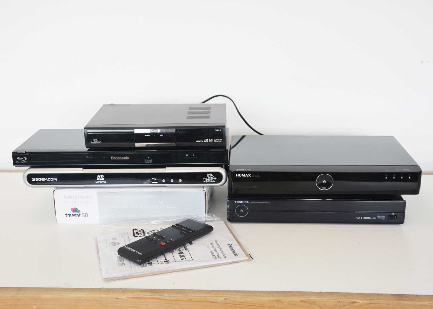 Lot 569 - TV Receivers / Recorders
