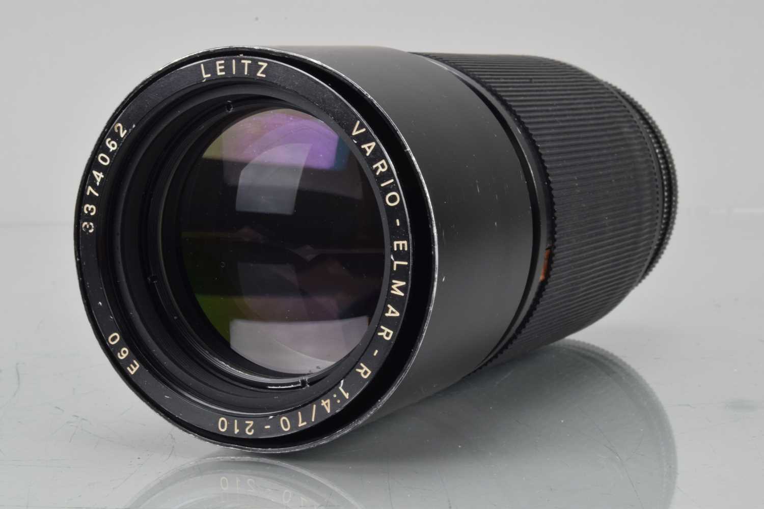 Lot 13 - A Leitz Vario Elmar-R 70-210mm f/4  E60 lens