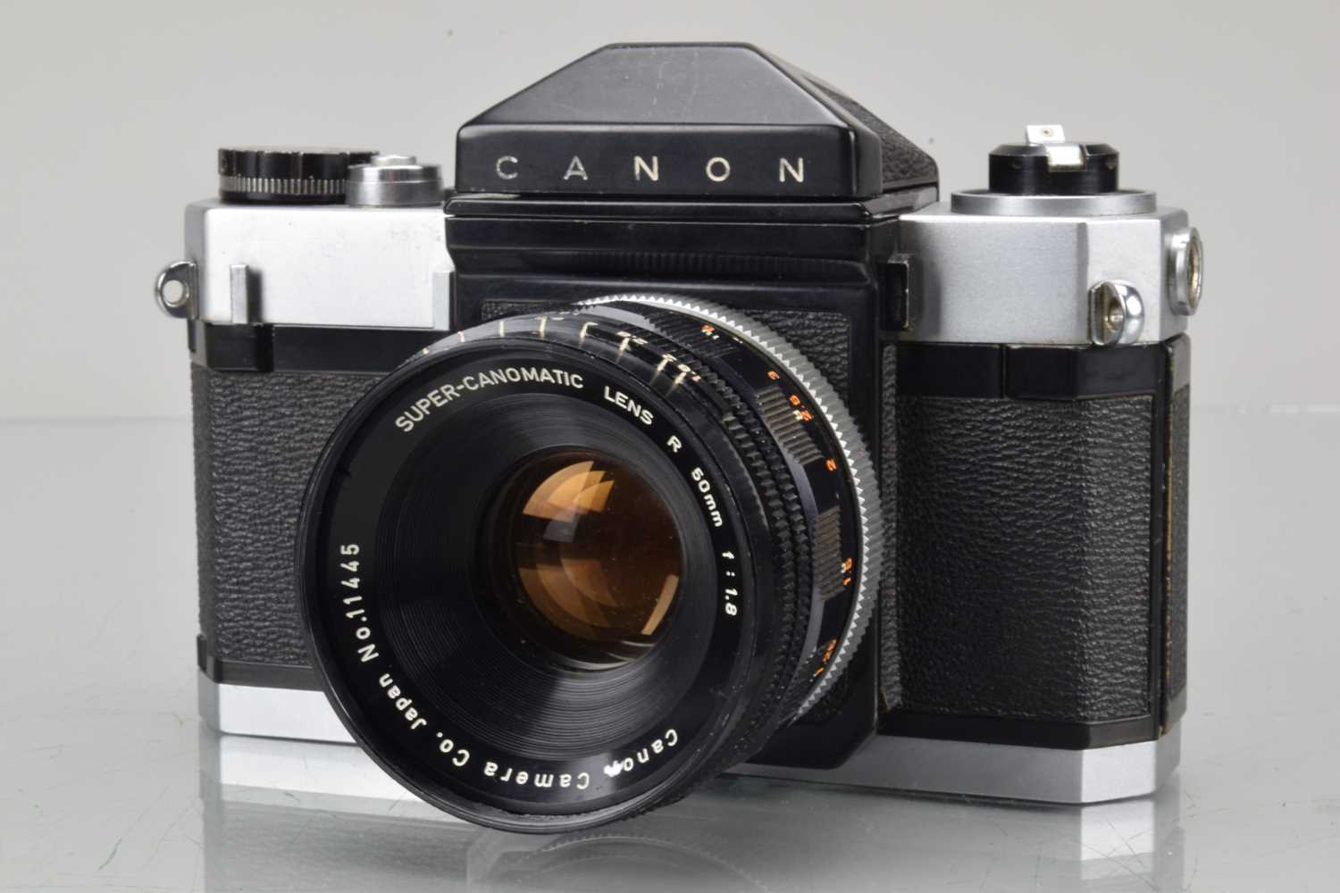 Lot 17 - A Canon Canonflex SLR Camera