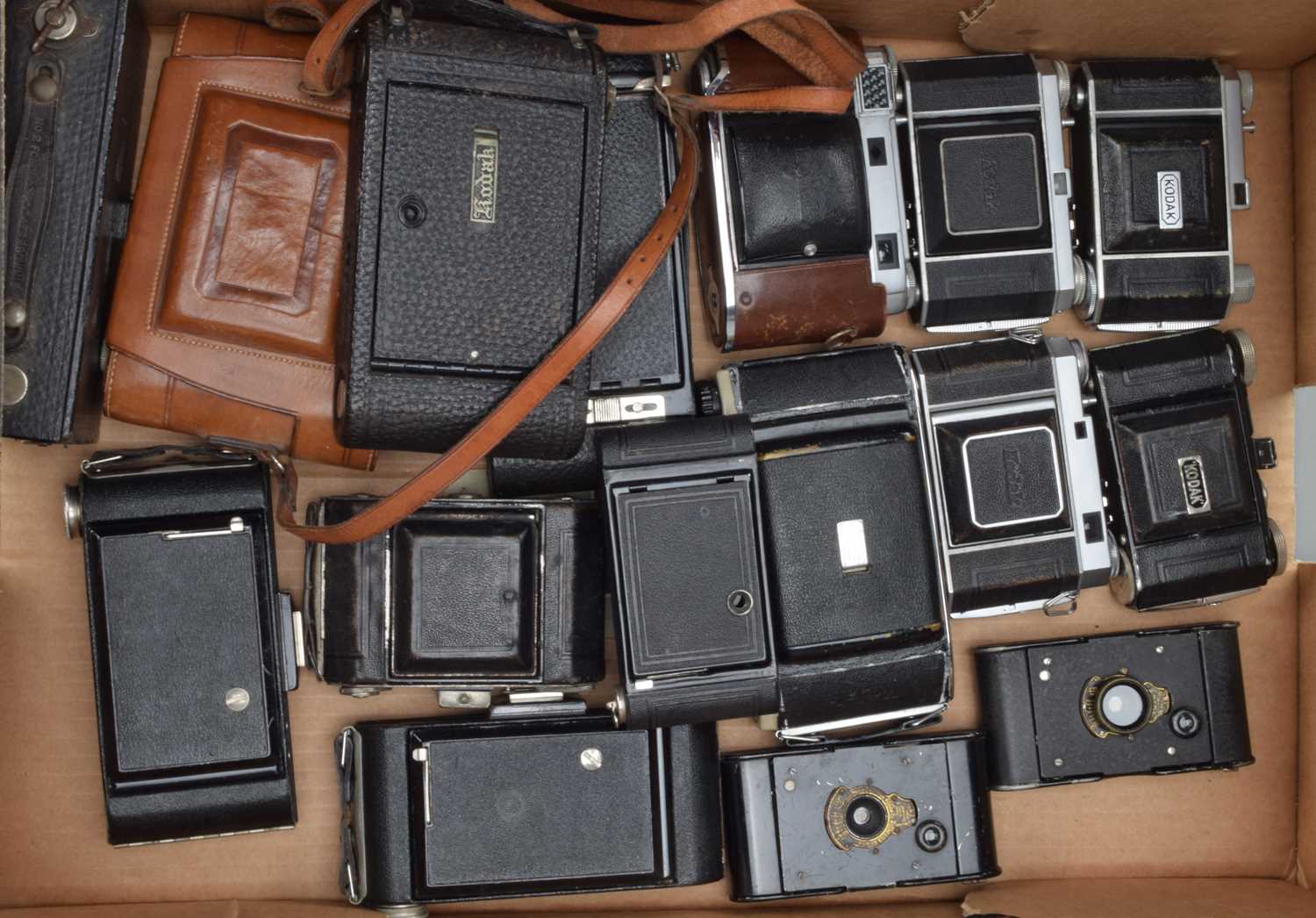 Lot 77 - A Tray of Kodak Folding Cameras
