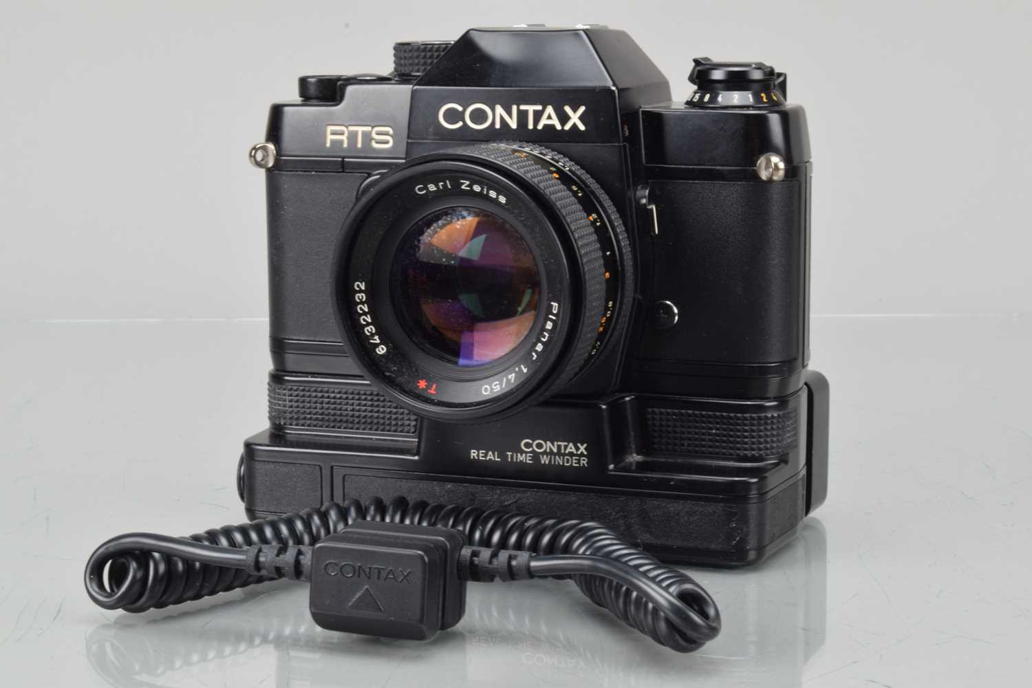 Lot 107 - A Contax RTS SLR Camera