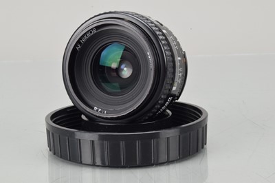 Lot 132 - A Nikon AF Nikkor 28mm f/2.8 Lens