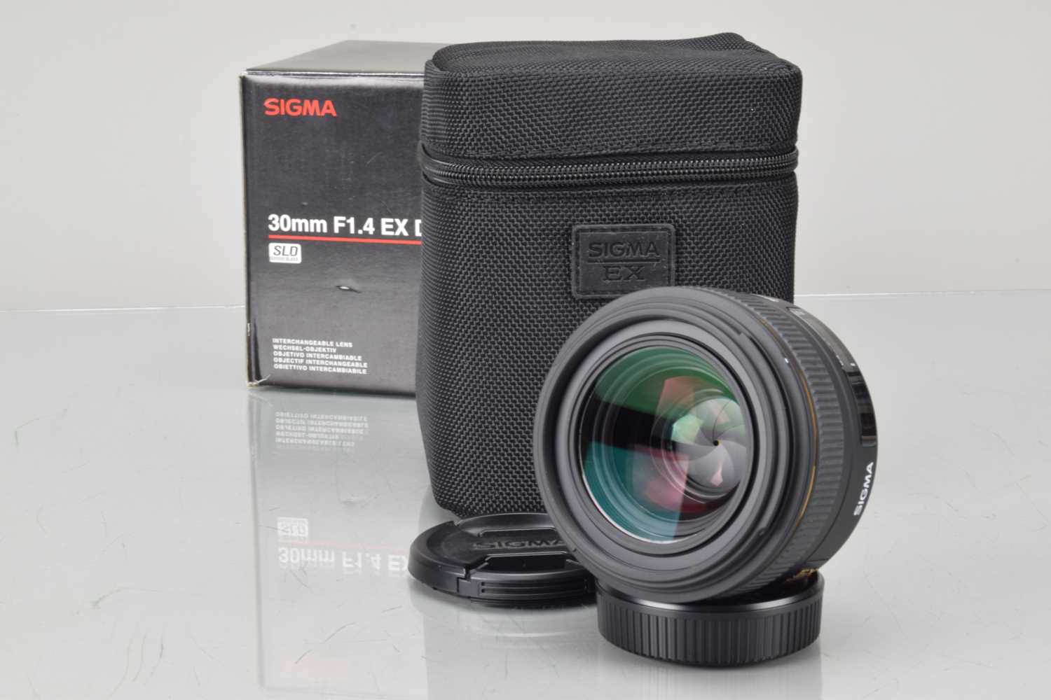Lot 136 - A Sigma EX 30mm f/1.4 DC HSM Lens