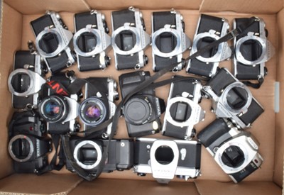 Lot 165 - A Tray of Pentax SLR Cameras