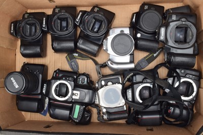 Lot 166 - A Tray of Nikon and Canon SLR Cameras