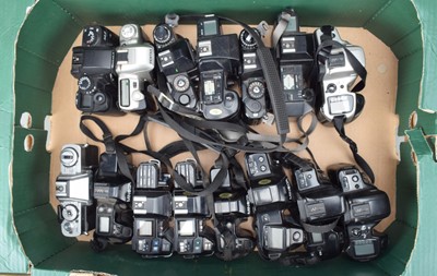 Lot 167 - A Tray of SLR Camera Bodies