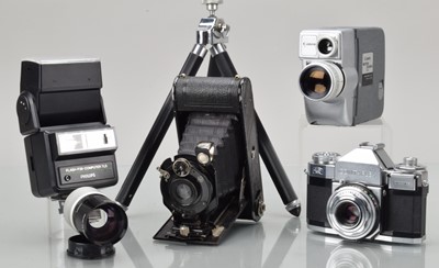 Lot 203 - A Group of Film Cameras