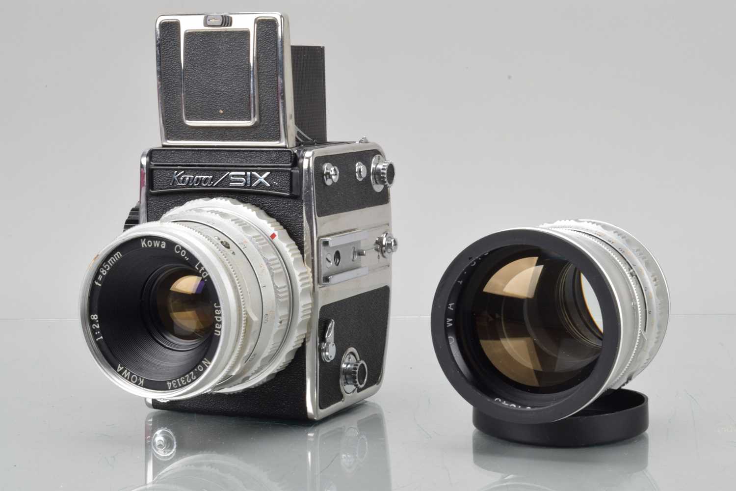 Lot 220 - A Kowa Six Camera