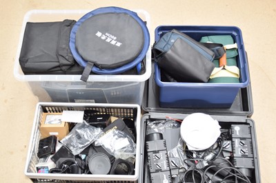 Lot 288 - Cameras and Related Items