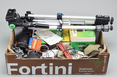 Lot 334 - A Chinon CX SLR Camera and Camera Related Accessories