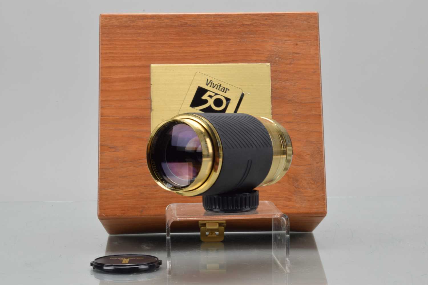 Lot 364 - A Vivitar Series 1 1938-1988 50th Anniversary 70-210mm f/2.8-4 Lens