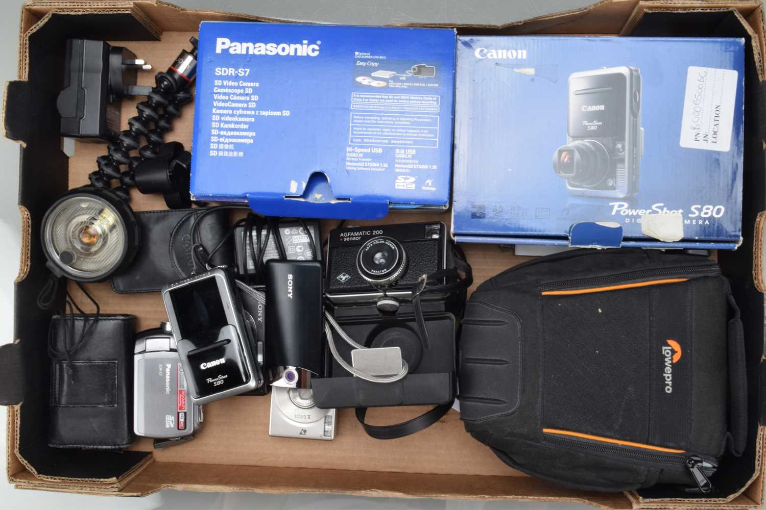 Lot 397 - Digital and Other Cameras