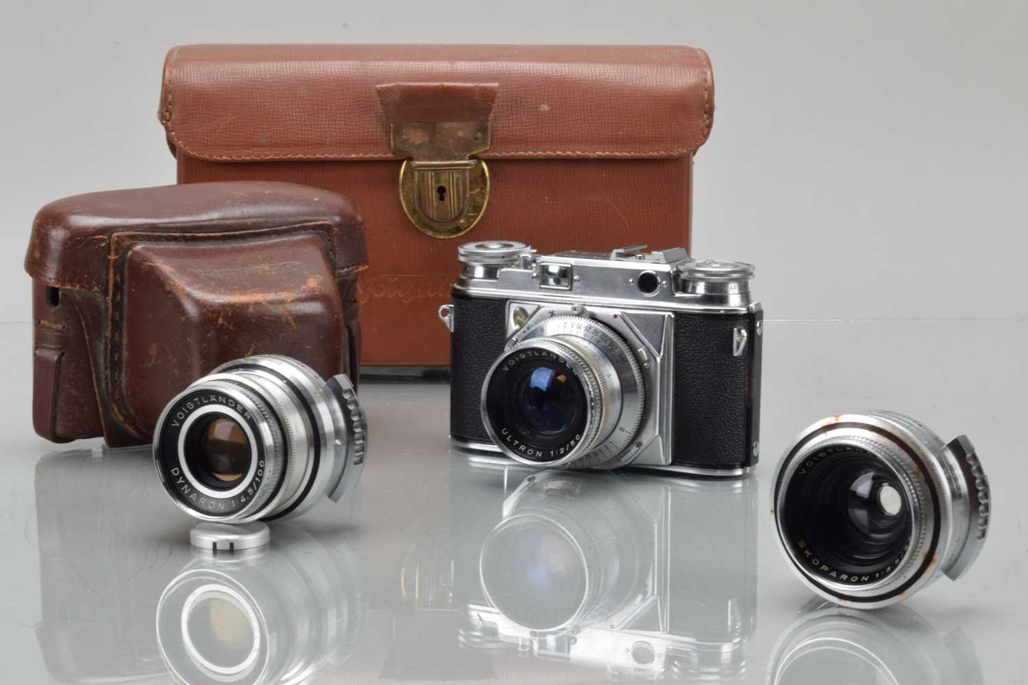 Lot 425 - A Voigtländer Prominent Rangefinder Camera