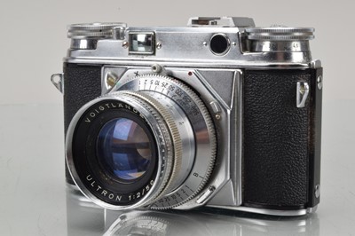 Lot 425 - A Voigtländer Prominent Rangefinder Camera
