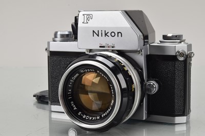 Lot 426 - A Nikon Photomic FTN SLR Camera
