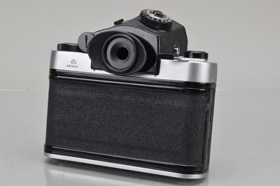 Lot 453 - A Kiev 60 Medium Format Camera