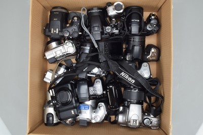 Lot 462 - A Tray of Digital Cameras