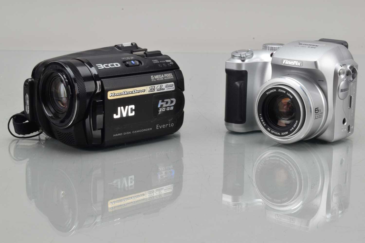 Lot 561 - Two Digital Cameras