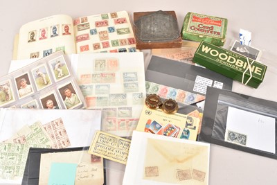 Lot 154 - A selection of various items