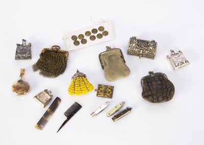 Lot 1323 - Miniature doll’s accessories