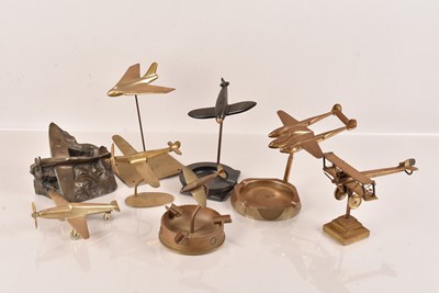 Lot 341 - A selection of Aeroplane Desk Models
