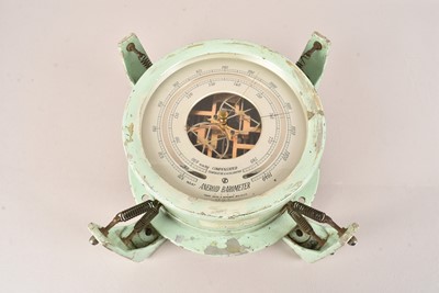 Lot 486 - A WWII Period Yanagi Gauge Ship's Aneroid Bulkhead Barometer