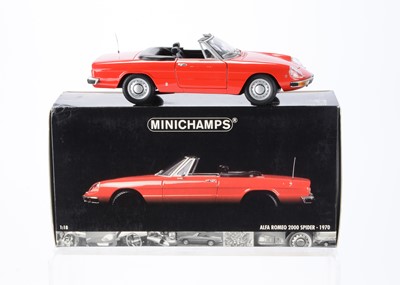 Lot 156 - Minichamps 1:18 Scale Alfa Romeo 2000 Spider 1970 (Red)