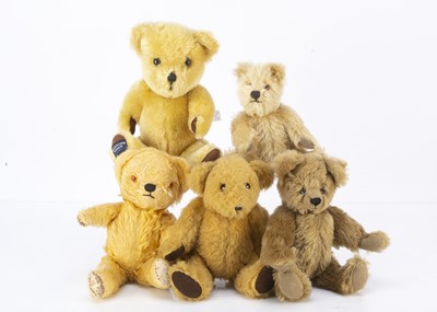 Lot 37 - Five manufactured Teddy Bears