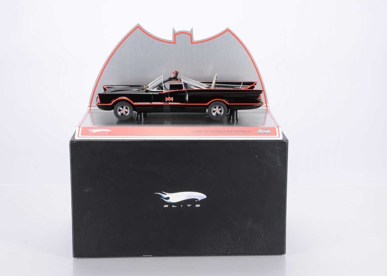 Lot 230 - A Hot Wheels 1:18 Scale Super Elite 1966 Batman's Batmobile