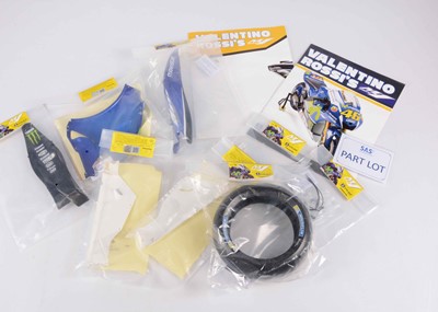 Lot 256 - DeAgostini 1:4 Scale Valentino Rossi’s Yamaha YZR-M1 Motorbike Partwork Kit