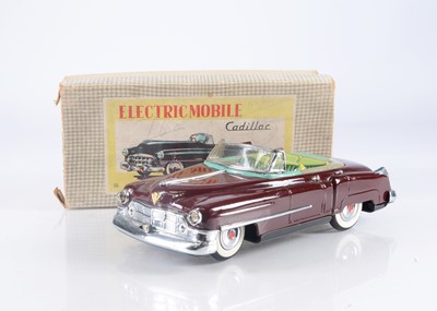 Lot 307 - A 1950's T.N Nomura (Japan) Tinplate Battery-Operated Electric Mobile Cadillac