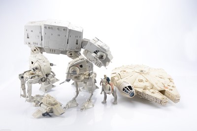 Lot 366 - Loose Playworn Vintage Star Wars Vehicles & Creatures