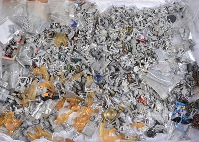 Lot 403 - Futuristic & Sci-Fi Themed Miniatures