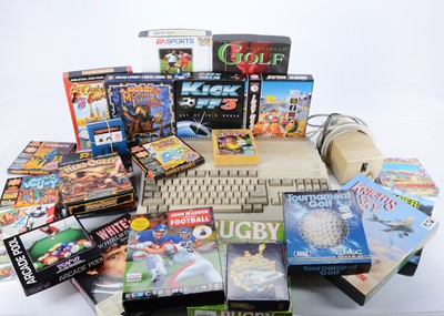 Lot 424 - Commodore Amiga A500 Home Computer & Games