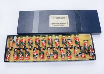 Lot 477 - Kingcast Argyle & Sutherland Highlanders Pipe and Drum band with additional men