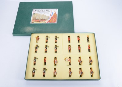 Lot 529 - The Guards Toy Soldier Centre 24pce Guards Presentation set comprising 17pce Irish Guards Pipe and Drums Band