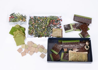 Lot 677 - Britains loose plants and flower beds comprising cork Lawn sections (37 inc 21 loose,and 16 in original part packets)