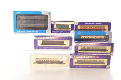 Lot 6 - Dapol N Gauge BR and Earlier Coaching Stock (8)