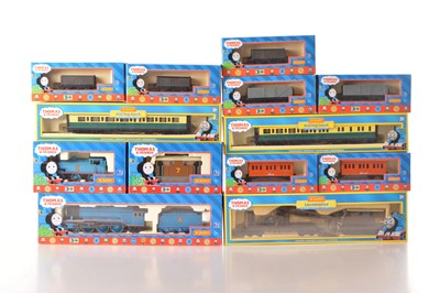 Lot 77 - Hornby 00 Gauge boxed Thomas the Tank Engine Series Locomotives Coaches wagons and Crane (13)