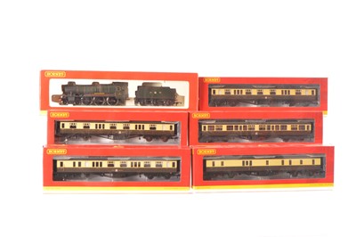 Lot 134 - Hornby China OO Gauge GWR Steam Locomotive with Tender and Hawksworth Coaches (6)