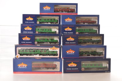 Lot 143 - Bachmann OO Gauge BR Green Coaching Stock and BR Maroon/LMS Crimson Coaching Stock (11)