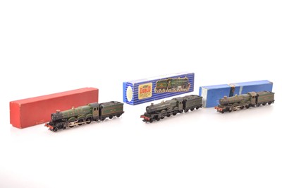 Lot 236 - Hornby-Dublo 00 Gauge 2-Rail BR green Castle Class 'Denbigh  Castle'  in original box and two Castles renamed and possibly converted to 2-Rail in 3-Rail Boxes (3)