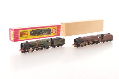 Lot 246 - Hornby-Dublo 00 Gauge 2-Rail boxed 'Barnstable' and unboxed  'City of London' Locomotives and Tenders (2)