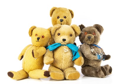 Lot 422 - Four post-war British Teddy Bears