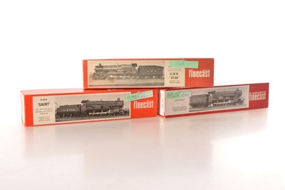 Lot 291 - Wills and South Eastern Finecast 00 Gauge Hall Star and Saint unmade Kits (3)