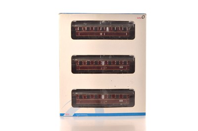 Lot 457 - Lenz O Gauge Catalogue Ref:41150 3-car DB maroon 4-wheeled Passenger Cars, E, Box G