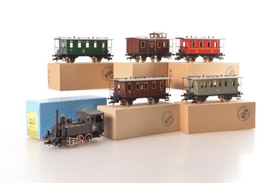 Lot 469 - ETS 0 Gauge modern issue Continental Locomotive outline Freight cars (6)