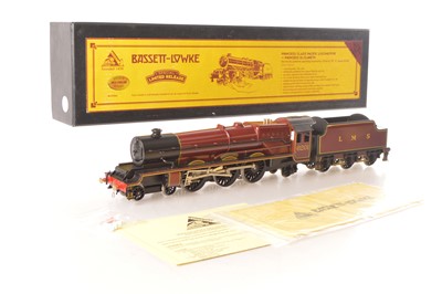 Lot 485 - Corgi Bassett Lowke 0 Gauge  Modern issue Ref: BL99006 4-6-2 Loco & Tender LMS Maroon Princess Royal class 'Princess Elizabeth'
